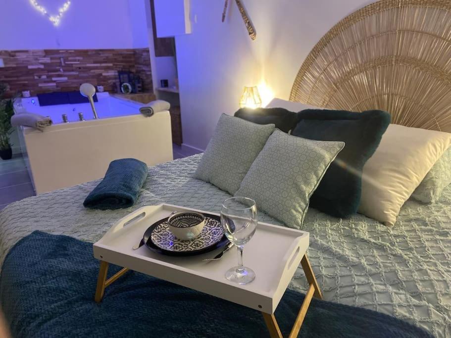 Lover Dose Spa Vierzon Buitenkant foto