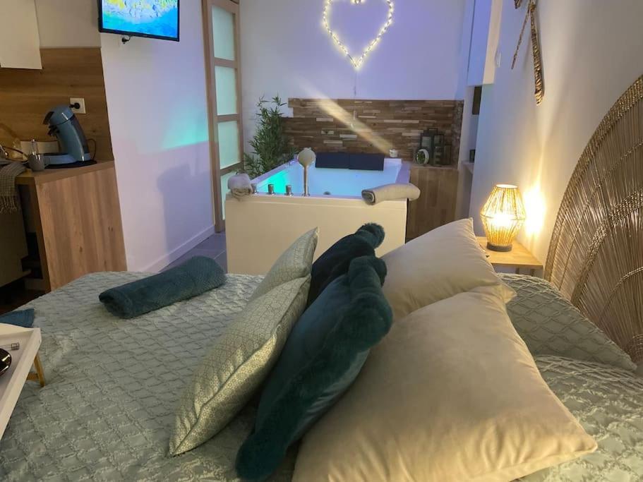 Lover Dose Spa Vierzon Buitenkant foto